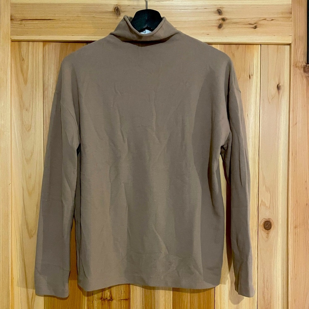 Vince women’s camel top, size S/P. Has not been worn. Cotten, polyester mix
